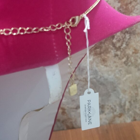 Park Lane Seven Bee Necklace Gold Tone - Picture 5 of 10